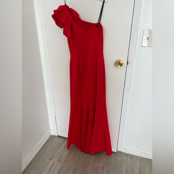 Aqua red gown (size 6) - Picture 4 of 13